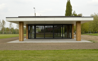 Voetbalcantine SK Ooidonk - Buitenschrijnwerk - Realisaties